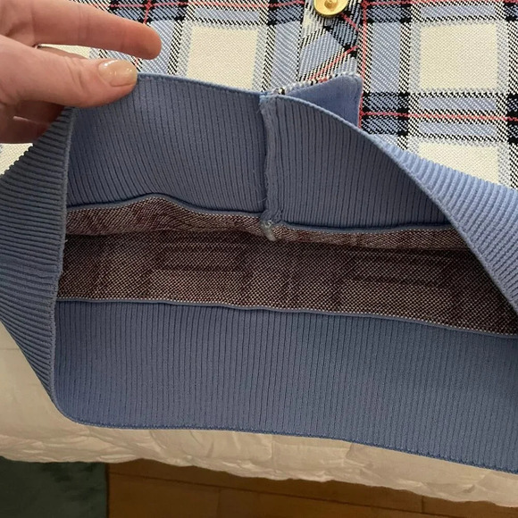 Like new ST John skirt and jacket set Sz S - Picture 8 of 8